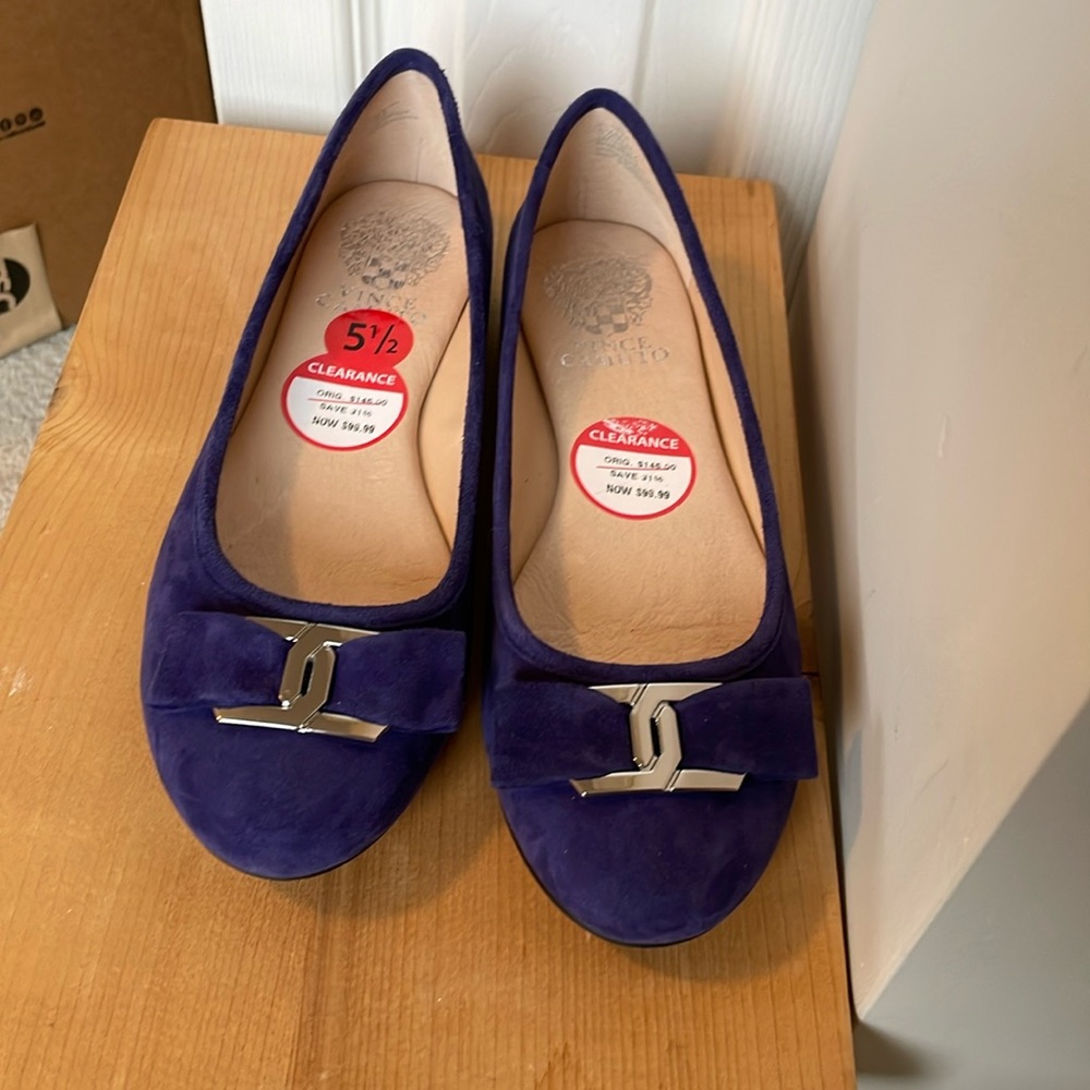 Vince Camuto purple sued shoes